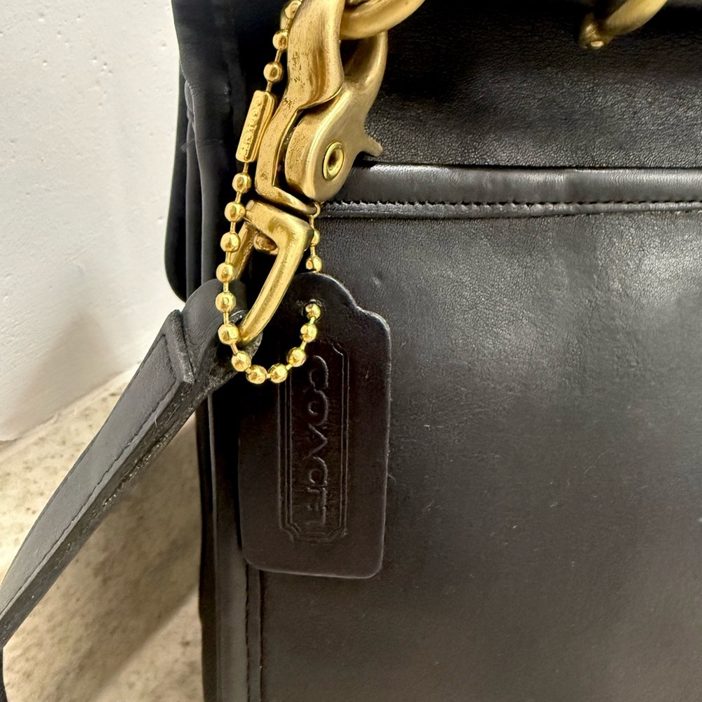 Vintage Coach Willis in Black - No. J5C-9927 - Picture 3 of 7